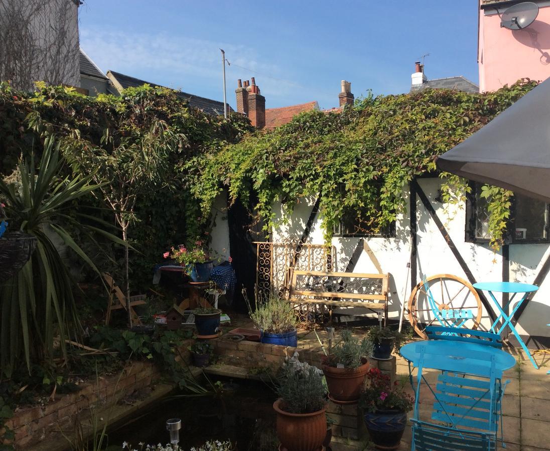 Swanhouse Bed and Breakfast Harwich Exterior foto